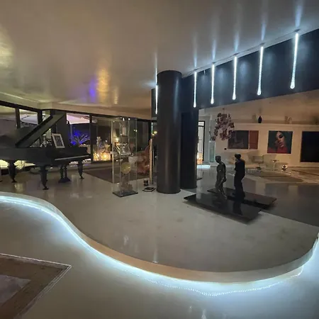Unique Garden And Jacuzzi Mega Full View Διαμέρισμα Tencarola